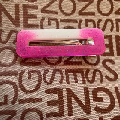 Sponka do vlasů tmavě růžovo-bílá